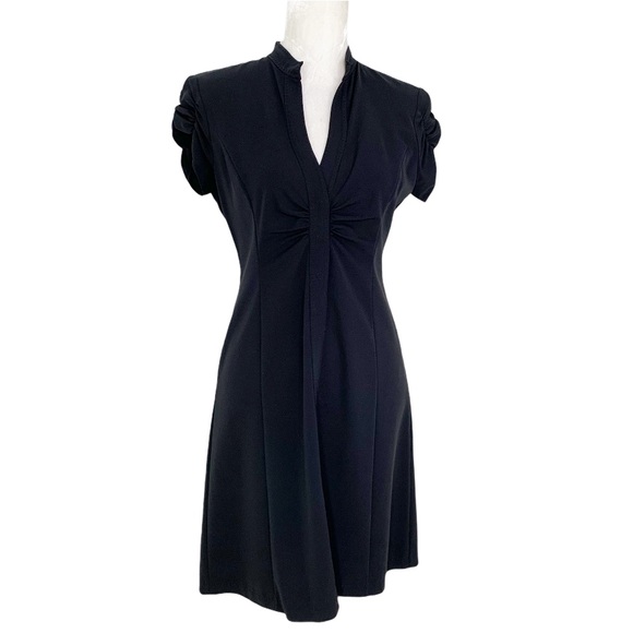 Elie Tahari Dresses & Skirts - Elie Tahari Stretch Silk Short Sleeve Dress Black